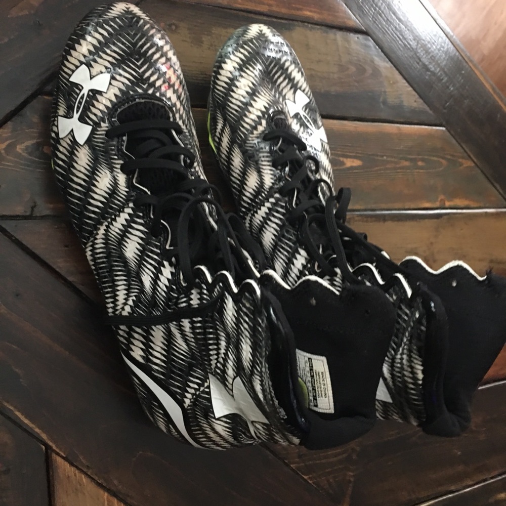 Under Armour Football Cleats Men’s Sz 12